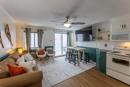 Edray Apartment | ML 294 Ski-InOut Slope Views Steps to Ballhooter Sleeps 6