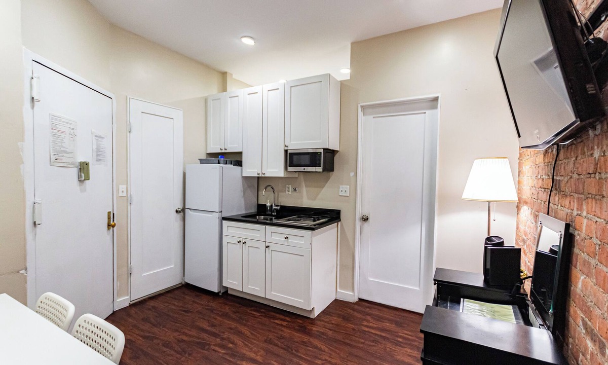 Koreatown Apartment | Modern 2-bedroom apartment Near Empire State Building