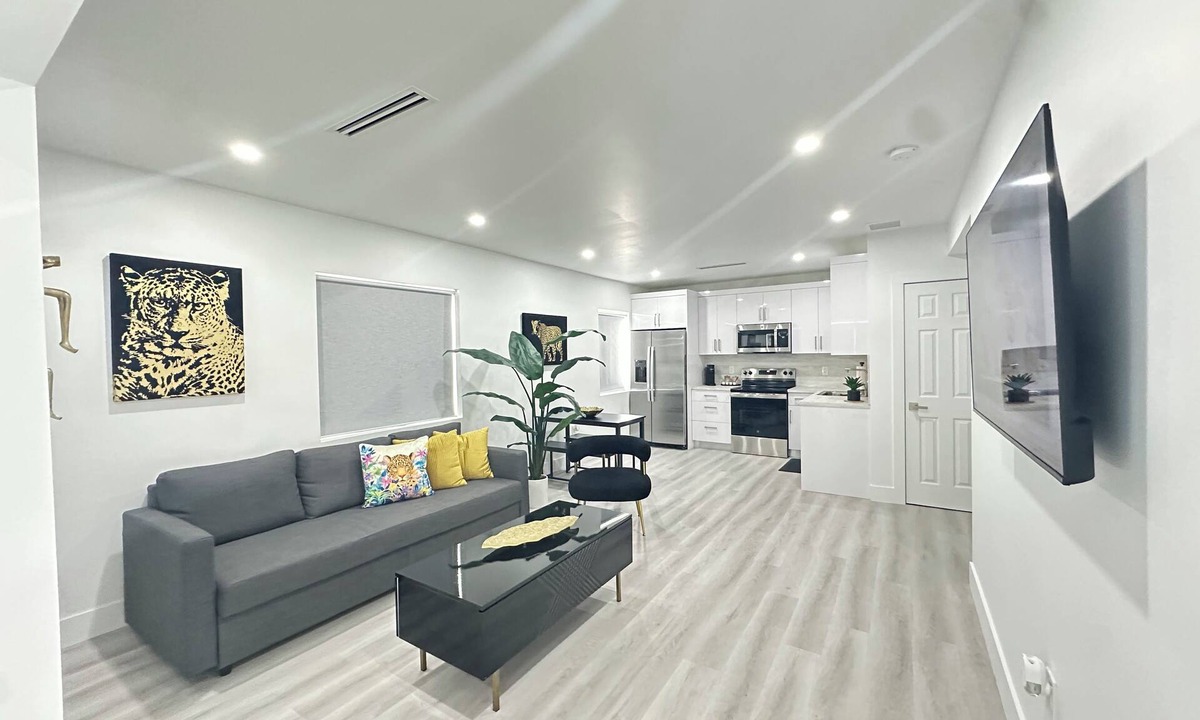Allapattah House | Modern 2 Bedroom House in the Heart of Miami