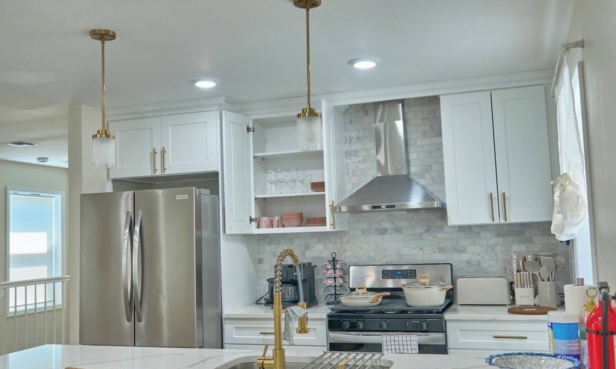 Irvington House | Modern 3BR/2BA Retreat Near NYC, Free Parking & WiFi