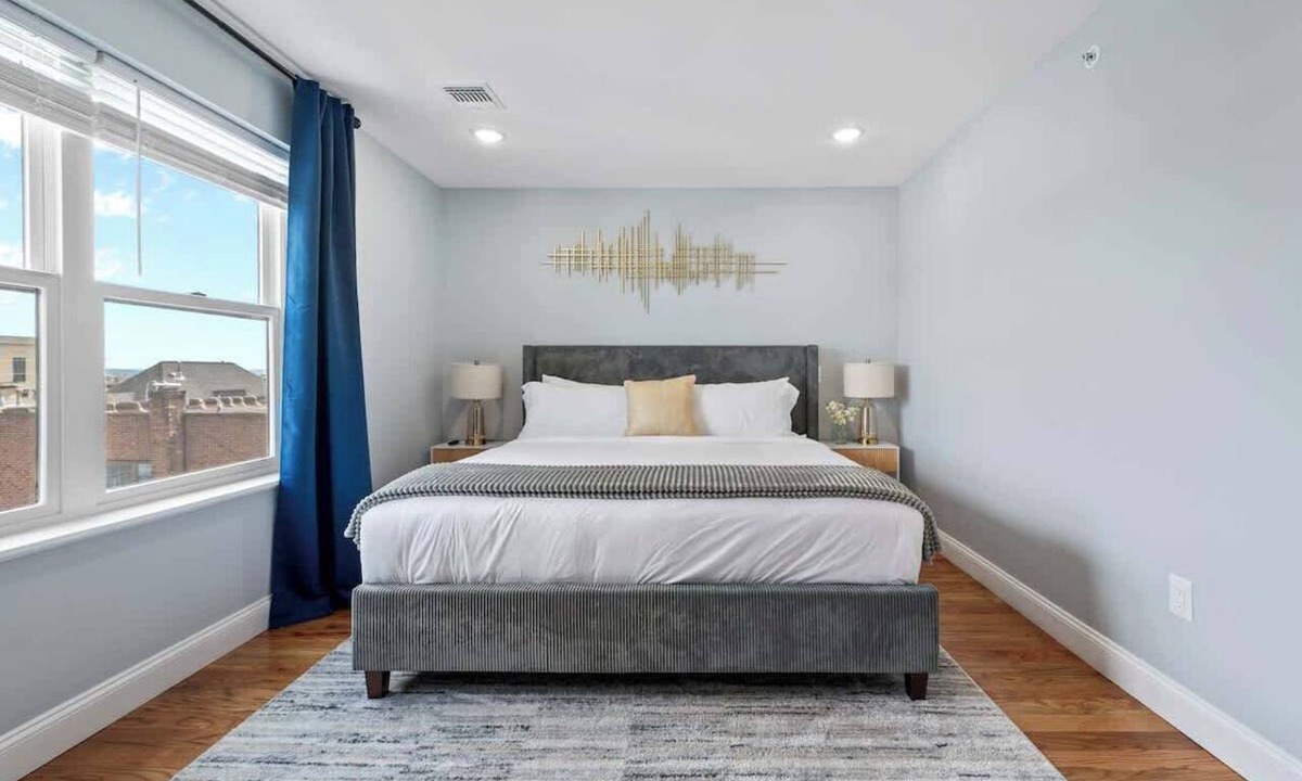 Forest Hill Apartment | Modern 3BR w/King Near Park