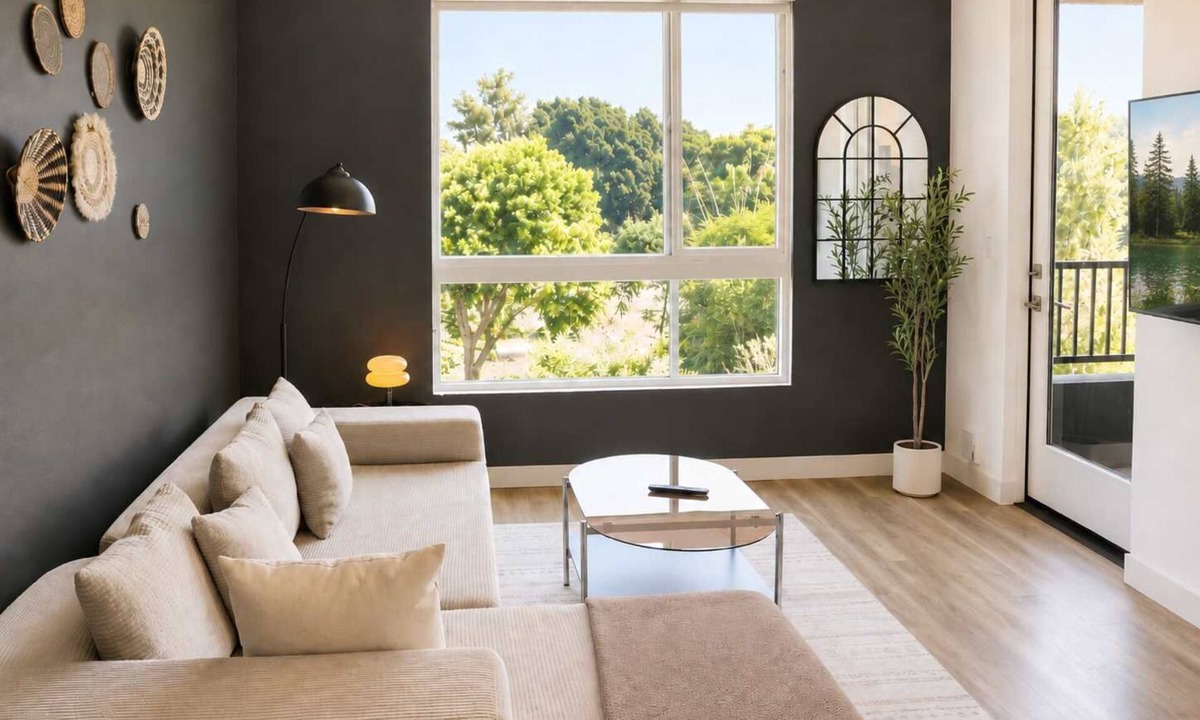 Lyon Street Apartment | Modern Apartment with Pool & GYM Near Disneyland