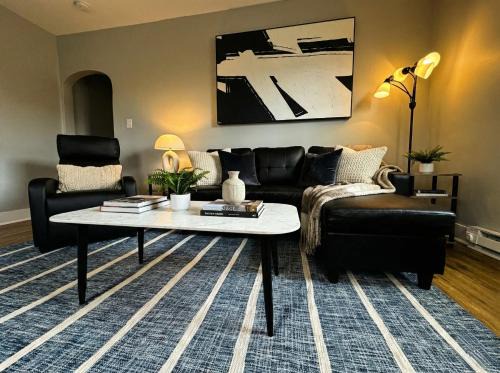 Wilmington Apartment | Modern Cozy walk up with King Bed