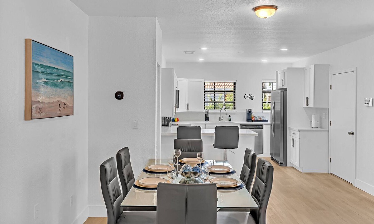 Little Havana Villa | Modern Gateaway near Miami airport Marlins Stadium