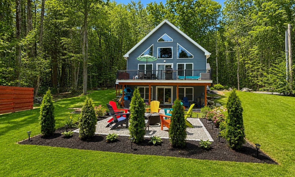 Farmington House | Modern Luxury Rustic Home at Lake | Dogs Welcome