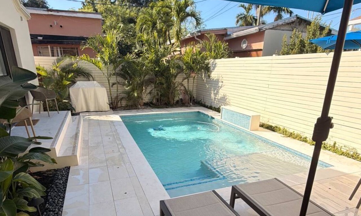 Buena Vista House | Modern Miami Pool Home
