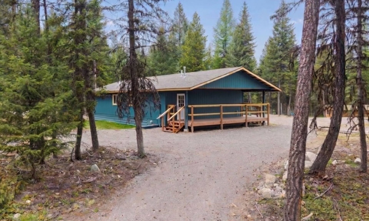 Eureka House | Modern Montana Woodland Retreat on 20 Acres