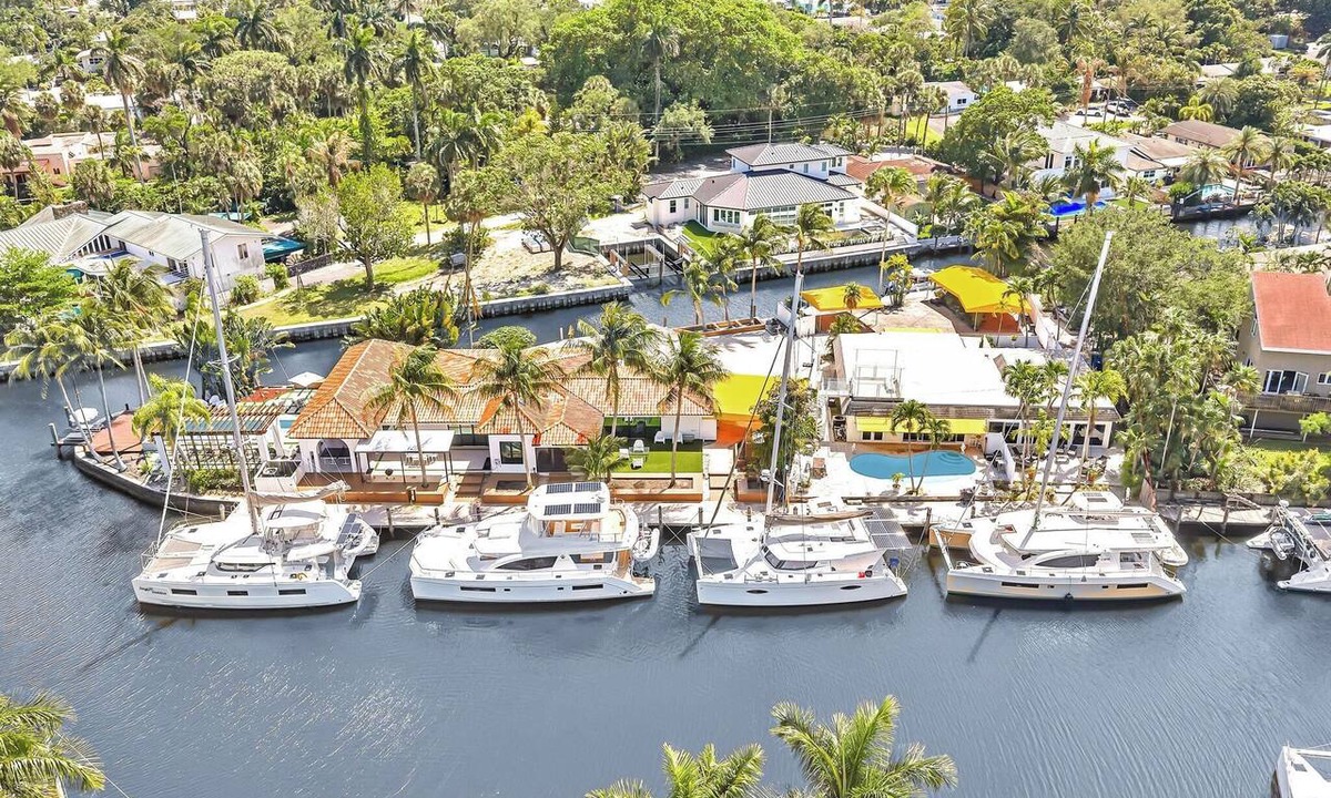 Sailboat Bend Villa | Modern Sanctuary on West Las Olas