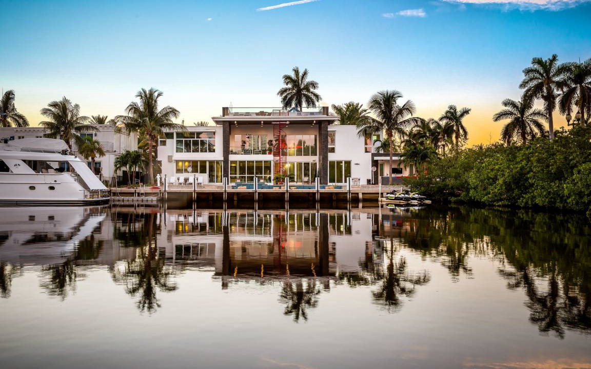 Nurmi Isles House | Modern Waterfront Mansion 7 Bedroom 8 Bathrooms walking distance from Las Olas beach