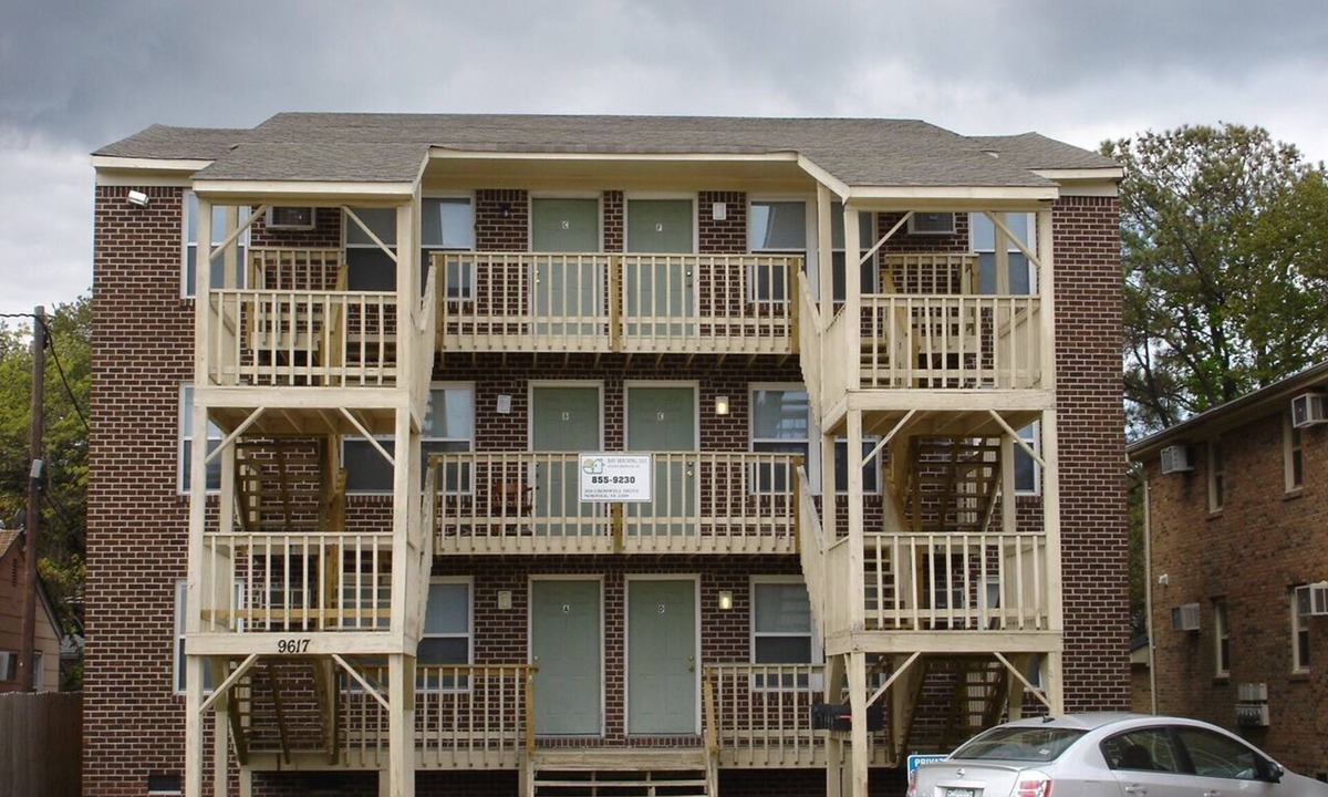 East Ocean View Apartment | Monthly Upscale Beach Aptartment "A"