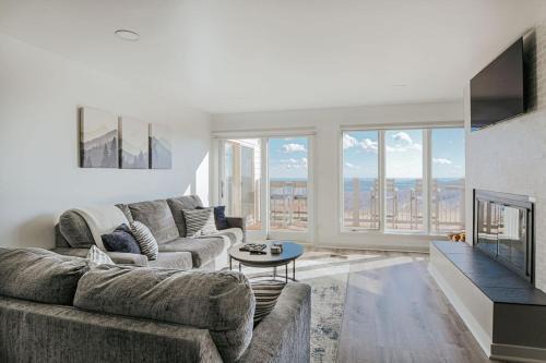 Nellysford House | Mountain View Vista