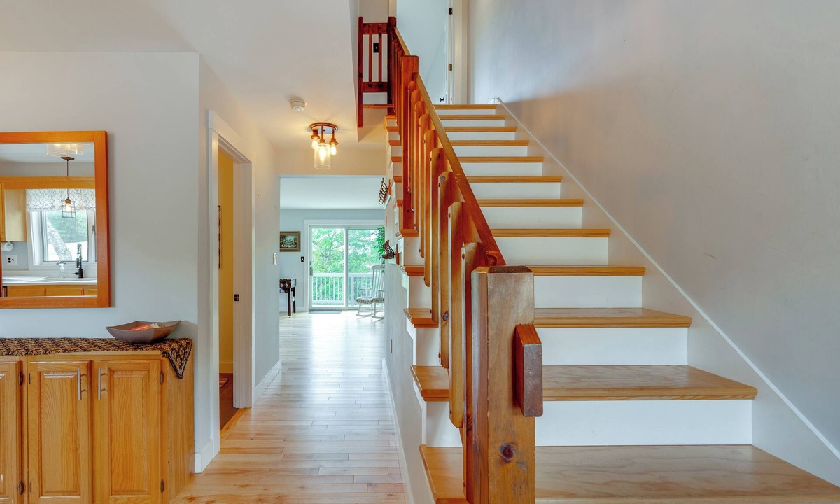 Intervale Apartment | Mtn Views, On-site Trails! Spacious Bartlett Home