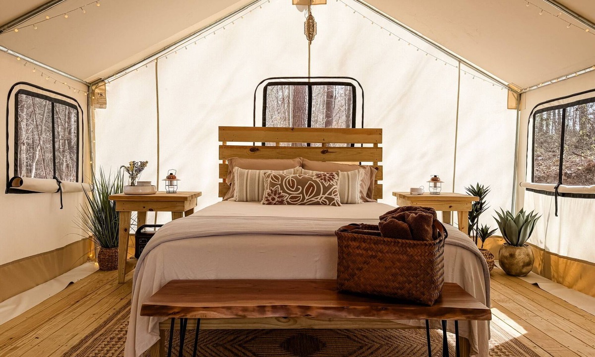 Henderson RV Rental | Nature Immersed Glamping Tent at Kerr Lake — "The Haven"