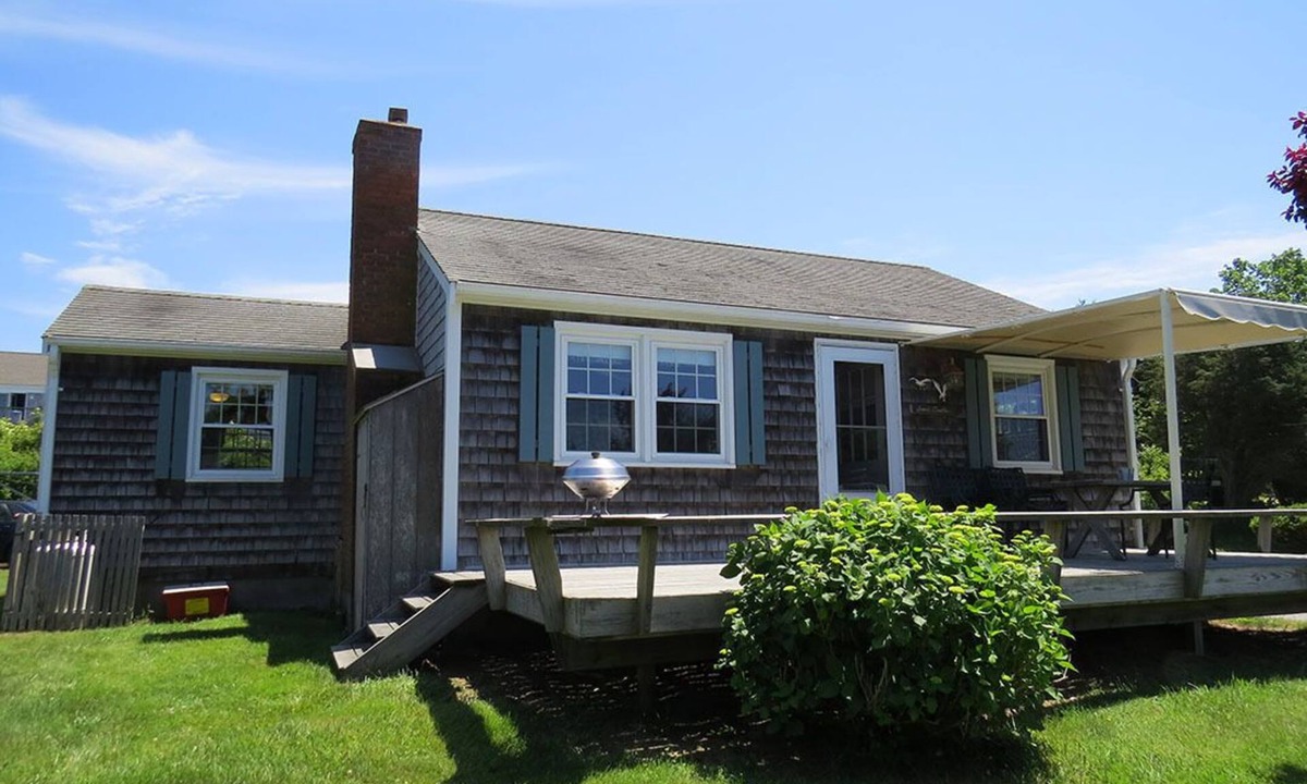 East Orleans House | Nauset Heights Cozy Cottage