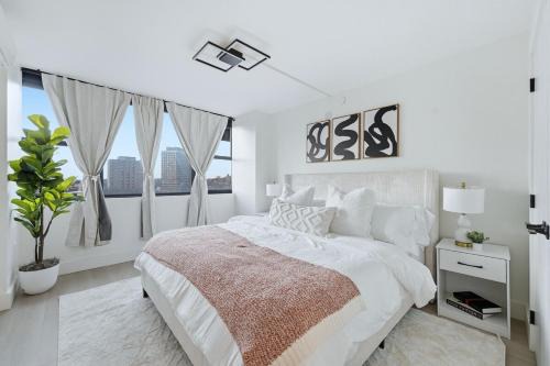 Newark Apartment | Near MetLife & NYC Spacious 2BR Apt 12