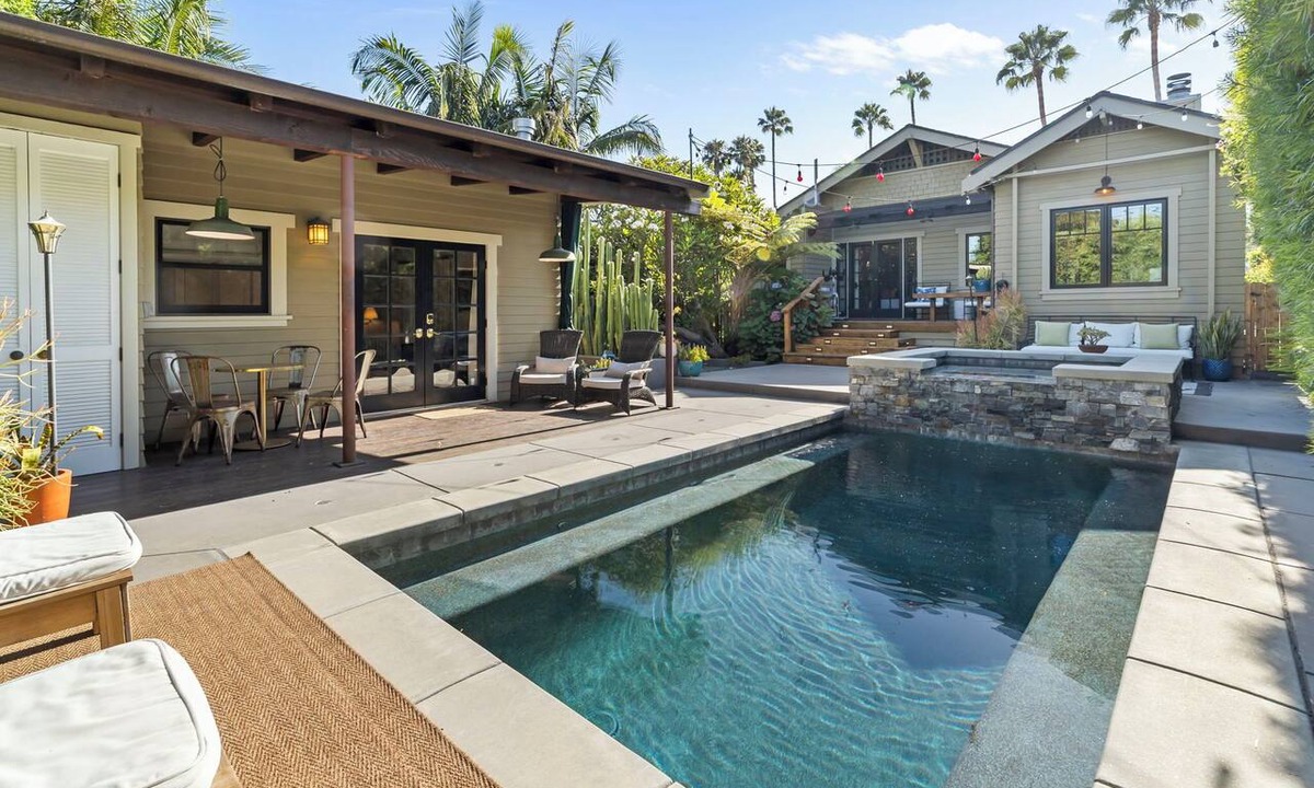 Hollywood House | Near Sunset Strip-Craftsman Pool &Guest House