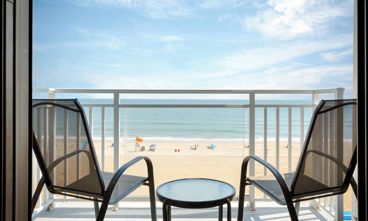 Northeast Virginia Beach Condo | New 2BR Oceanfront Stay - Steps from VB Boardwalk