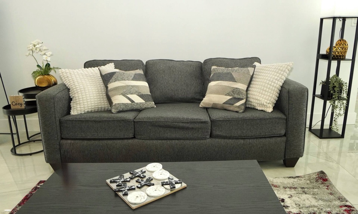 Edgewood House | New and comfortable
