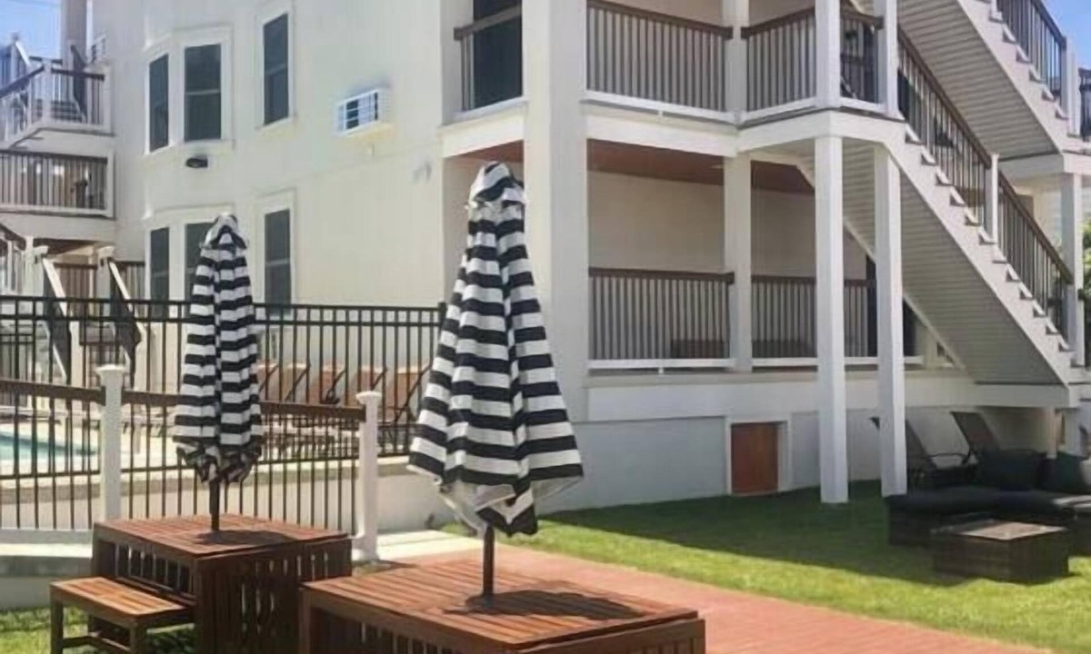Wildwood Condo | New Boutique Hotel/Condo 1.5 blocks from the beach & boardwalk #10