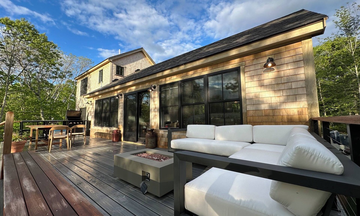 West Tisbury House | NEW Construction: a Love Letter to Martha's Vineyard