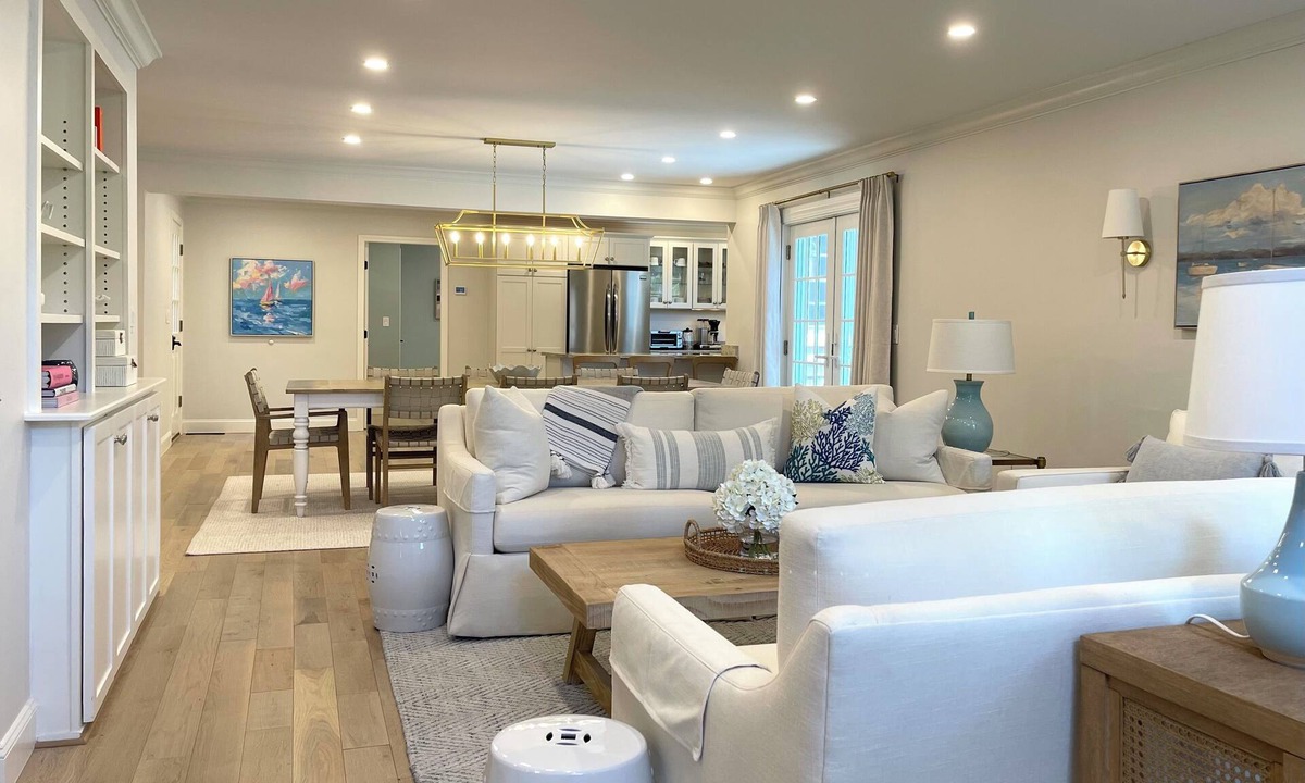 Naushop House | NEW for 2026! Fabulous 5 bed/4 bath home perfect for 1-2 families in Naushop!