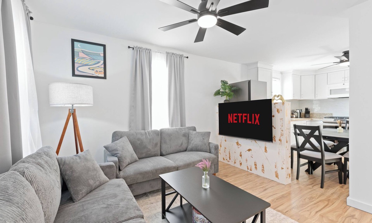 Carlstadt Apartment | New home/17 min to NYC/5 min to MetLife Stadium