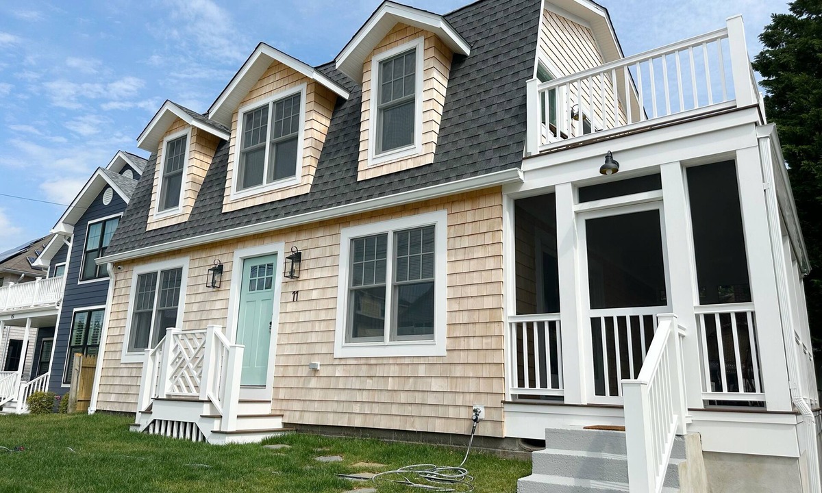 South Rehoboth Cottage | New Listing~ Charming 4-bedroom cottage in Rehoboth Prime Weeks Available
