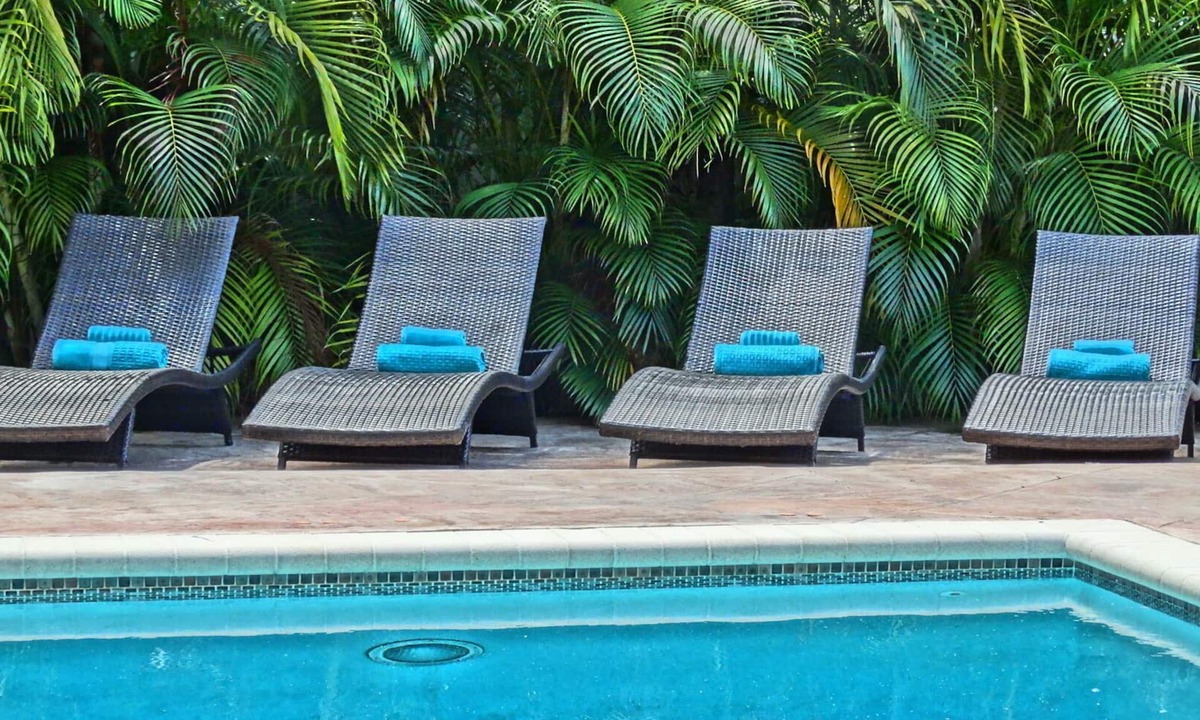Hollywood Lakes House | New Luxury Family Villa