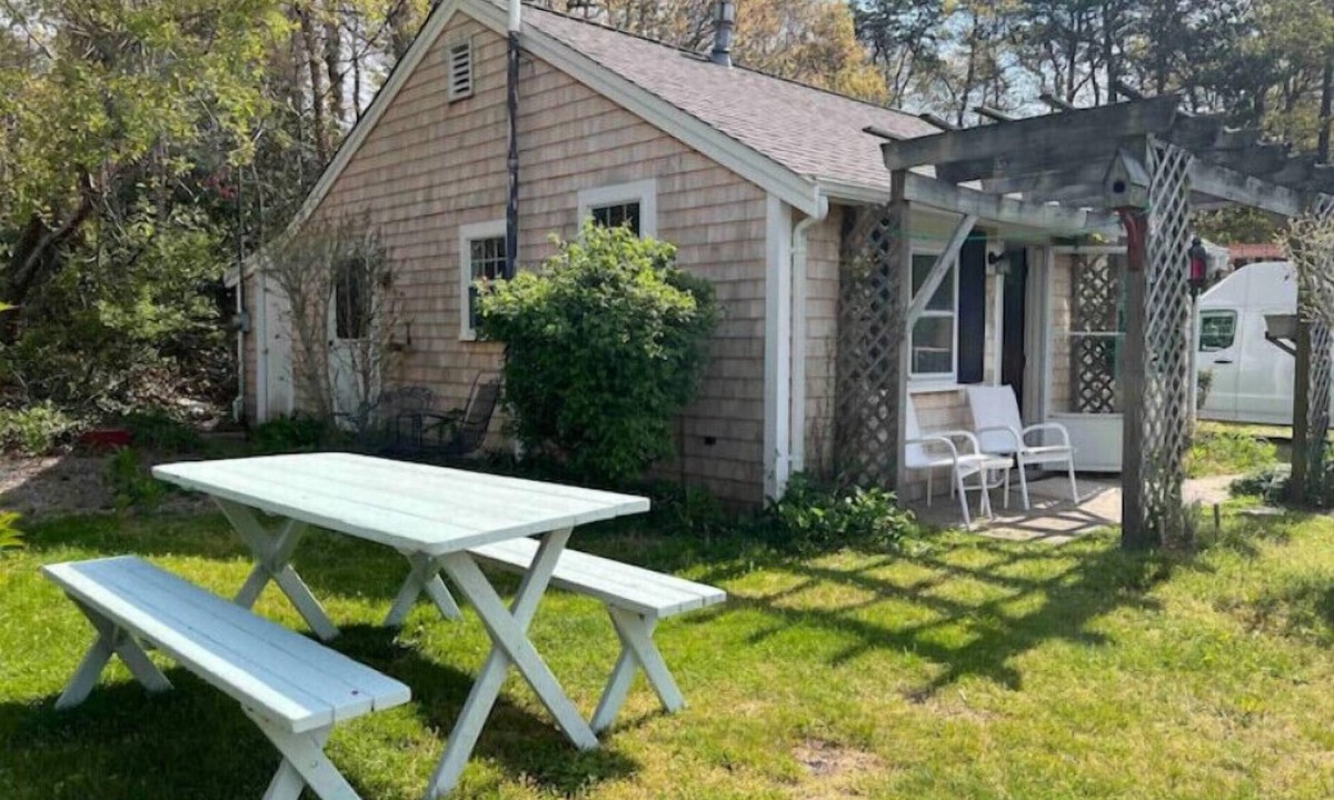 East Falmouth Cottage | NEW! Nature's Nook Peaceful Cottage Close to All