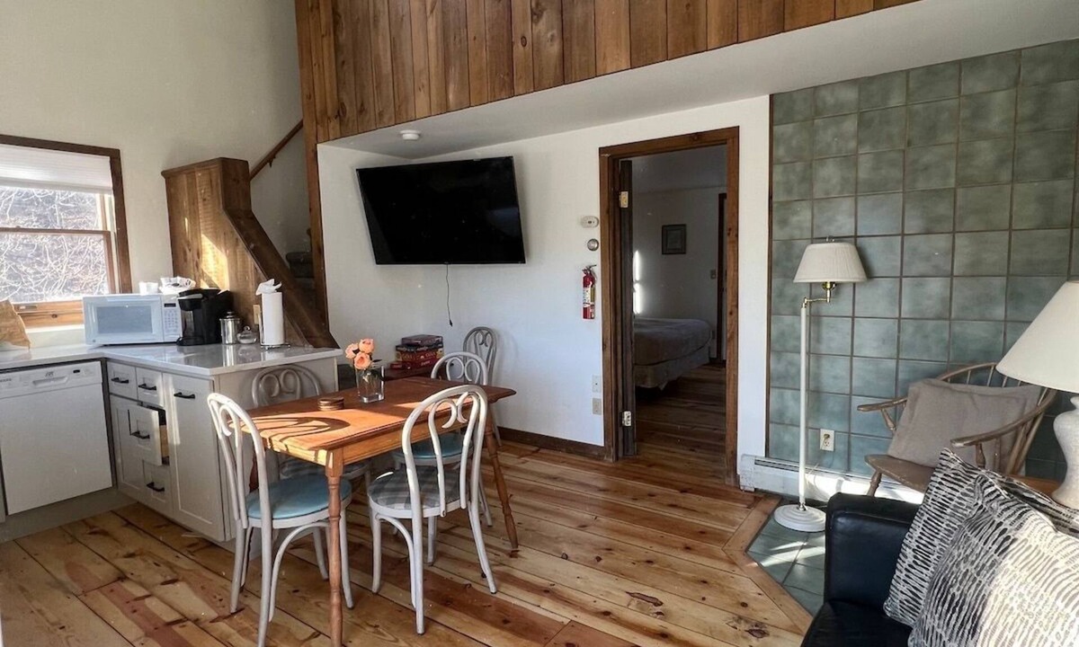Canaan House | NEW RENO - Historic Loft w/views of the Berkshires