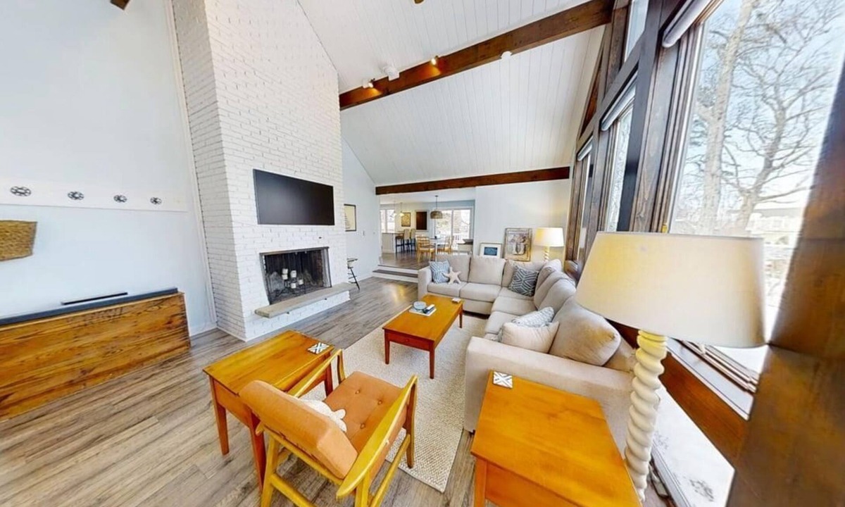 Summersea House | New Seabury - 2,000 sq ft, 4 Bed, Launch Kayak - perfect for family getaways!