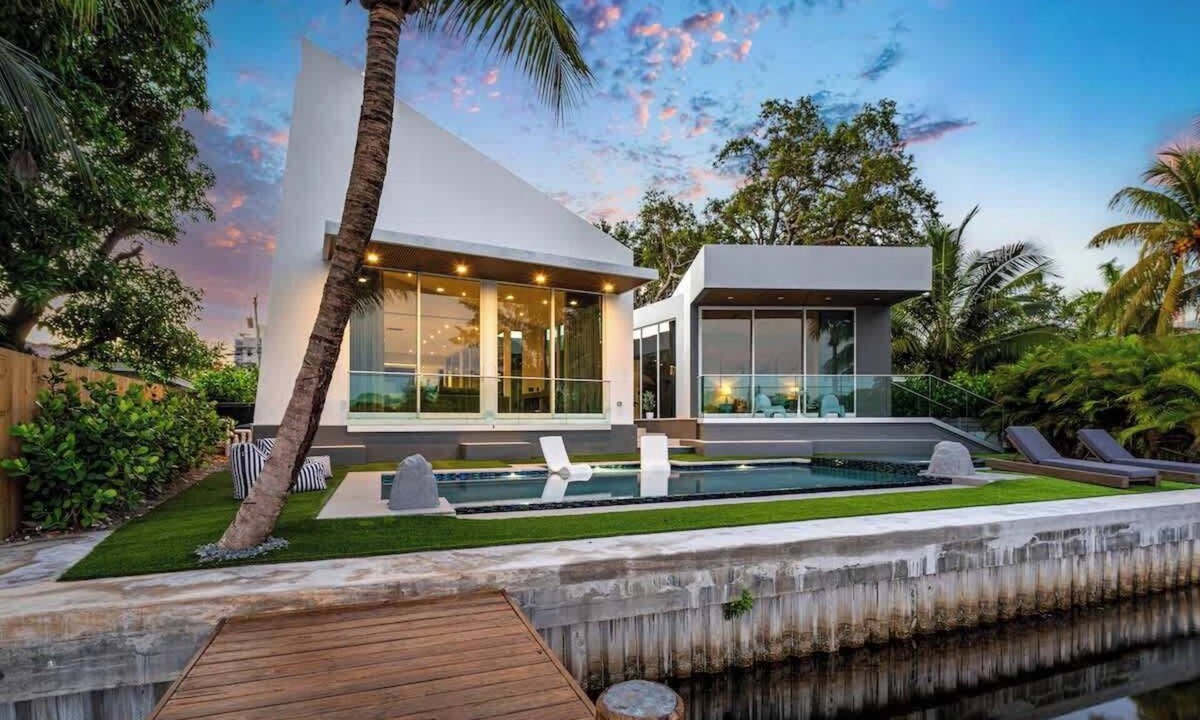 Ojus House | New Signature Waterfront Villa by The Glamhomes
