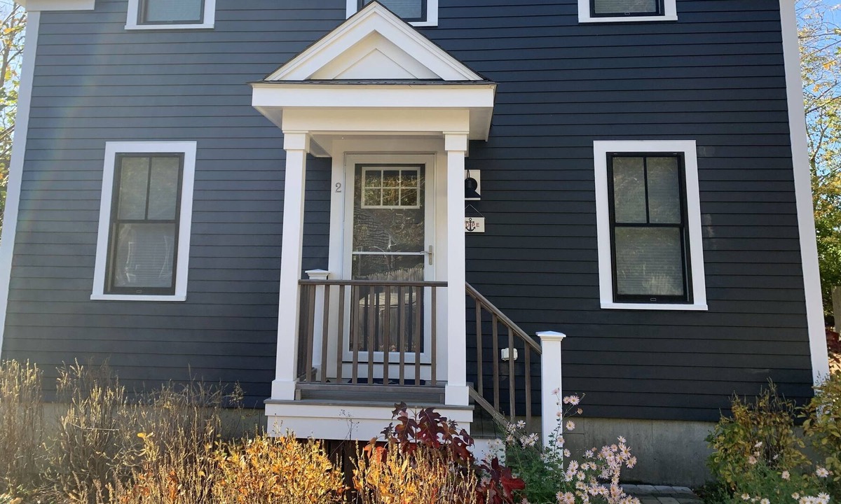 Provincetown Cottage | New West-End Free Standing Cottage (1 bedroom / 1.5 bath)