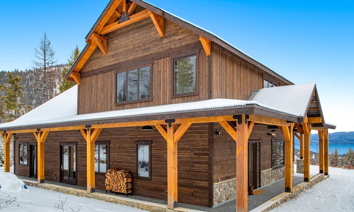 Somers House | Newly built mountain home with water views, balcony, two kitchens, & W/D