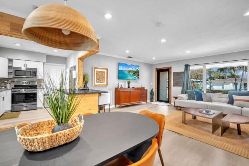 Beachway Estates House | Newly Renovated - Sunny Family Haven in Pompano