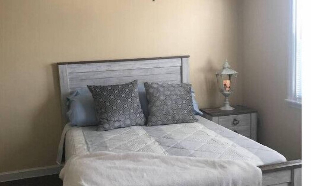 Wilmington House | Newly renovated townhome