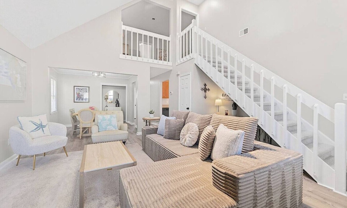 Norfolk - Virginia Beach House | Newly Renovated VB Retreat | Comfort & Space Home