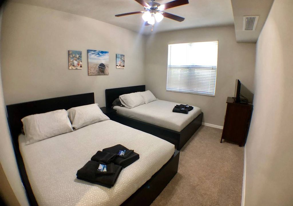 Flagler Village Apartment | Next to Las Olas Blvd. 3 Bedroom Apt Downtown FLL