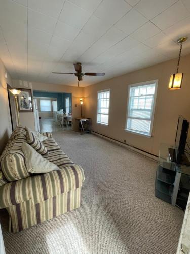Seaside Heights Apartment | Next to Seaside Boardwalk! - Spacious 3 Bedroom