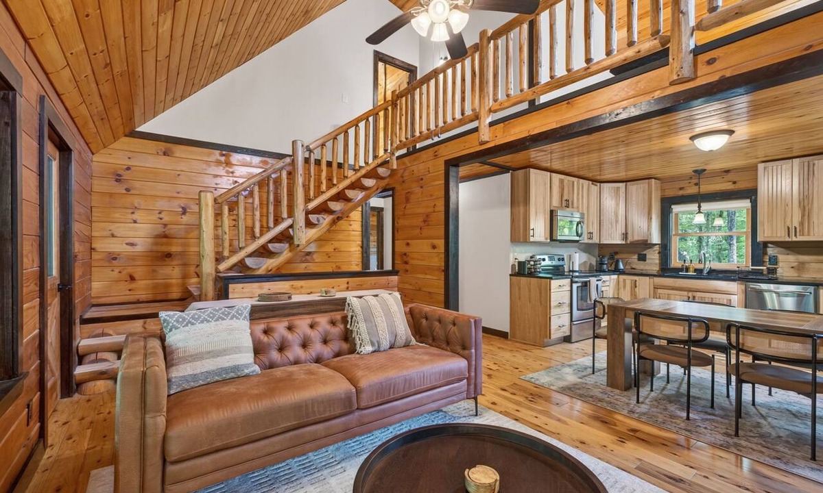 Round Top Cabin | Nirvana Woods in Round Top - Private Catskills Log Retreat with AC