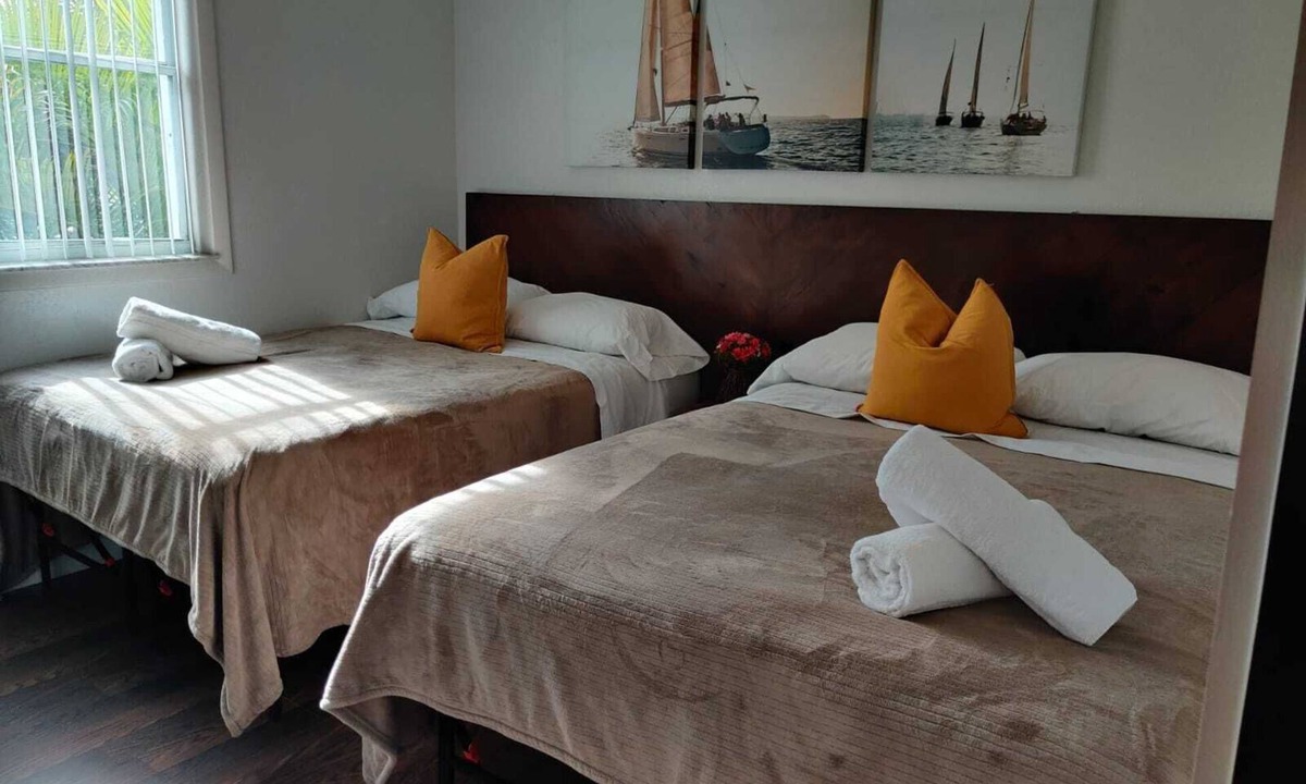 South Corals House | NOV PROMO! NO Cleaning Fee | No pet fee | Beach 5min | Free Bikes