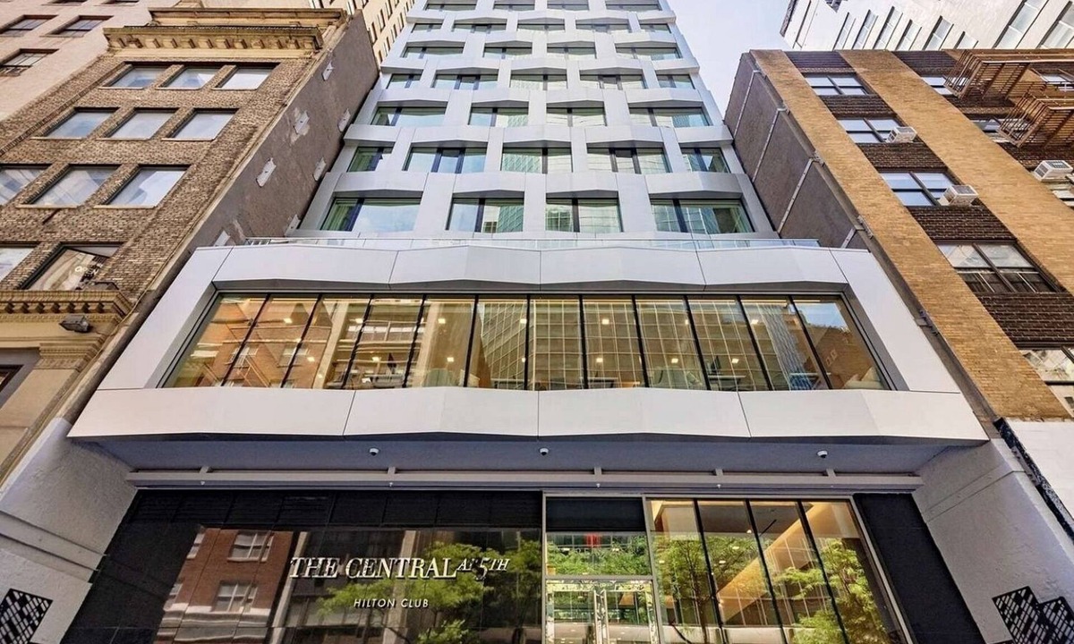 Midtown East Resort | NYC | 5th Ave Premier Studio | Walk to Central Park