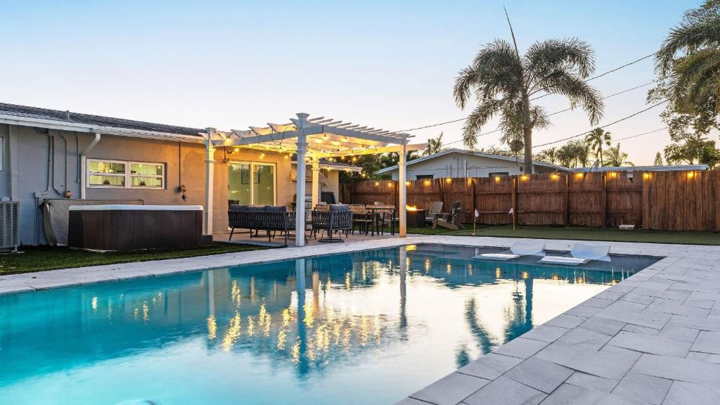 Deerfield Beach House | Oasis on Fourth by AvantStay