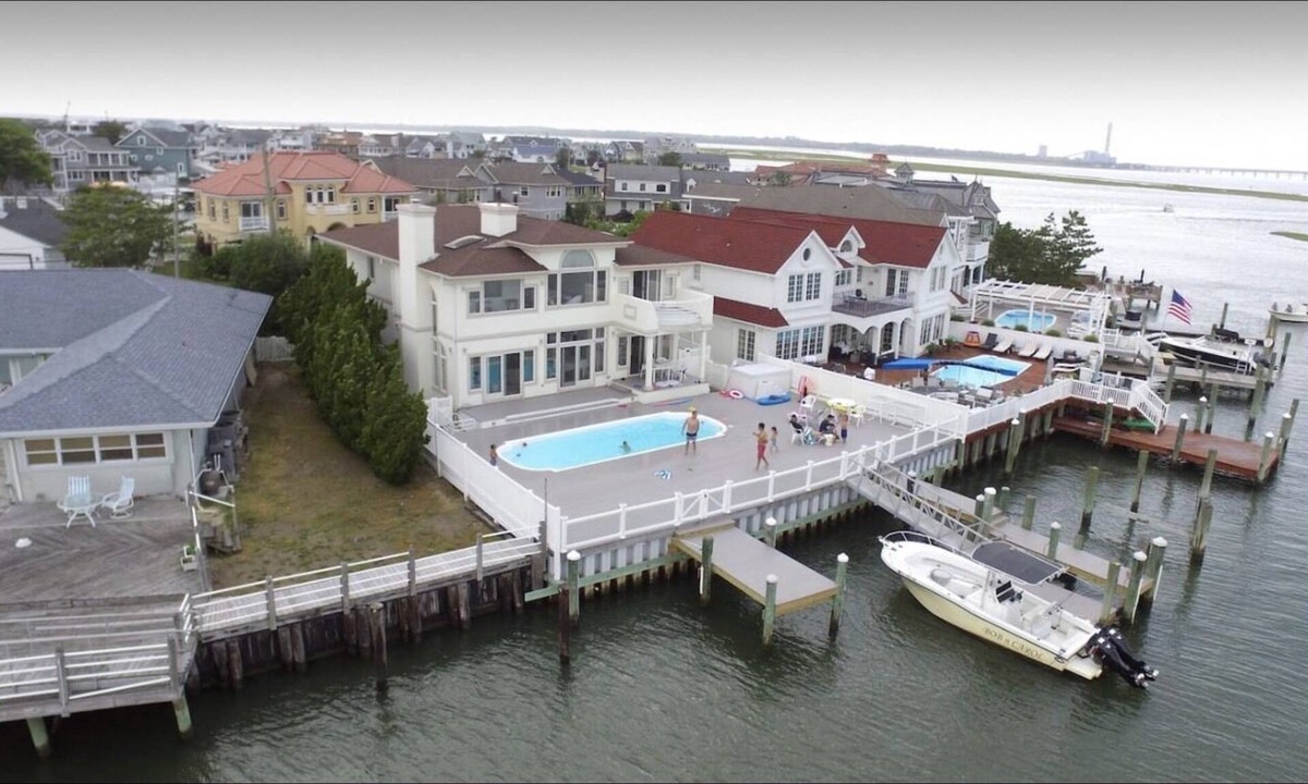 Riviera House | Ocean City, New Jersey Bayfront Vacation home
