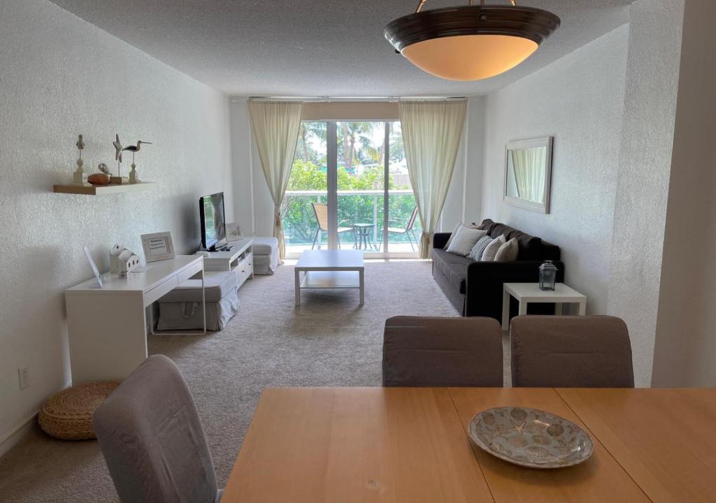 Sunny Isles Beach Apartment | Ocean Reserve 207 - STR 2270