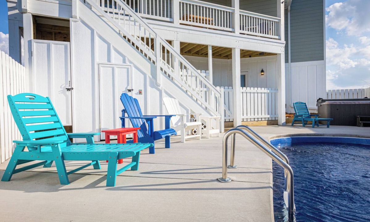 Ocean Hill House | Ocean side 7 min Pool Heat walk2beach,6BR,Pool,HotTub,Foosball Pet Friendly
