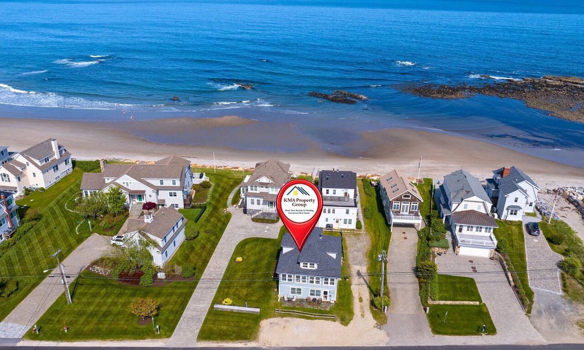 Rye Apartment | Ocean-View Rye Beach Condo | Private Beach Access & Walk to Petey’s Seafood