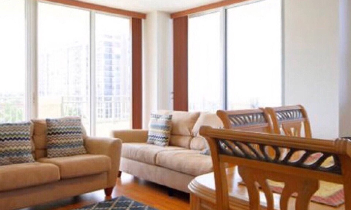 Hallandale Beach Condo | Oceanfront Hollywood Beach Vacation Rental Fully furnished for seasonal stay