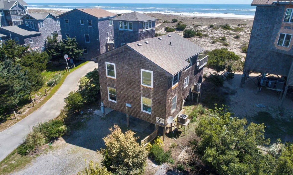 Avon House | Oceanfront Home with Private Beach Access, Wet Bar, Grill, and Smart TV