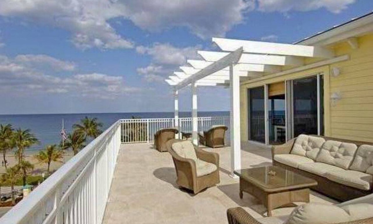 Deerfield Beach Condo | OCEANFRONT PENTHOUSE 4B 5BA, WALK TO RESTAURANTS,SHOPS